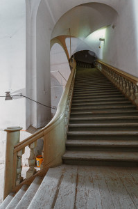  gallery_alt_img 